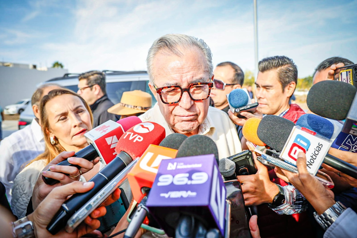 ‘Tiene perfil’: Rocha no descarta dejar a Everardo Gaxiola al frente del ISSSTEESIN