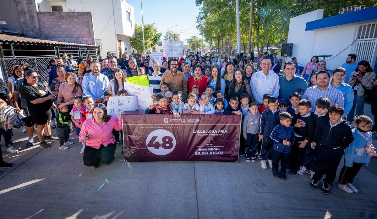 Gámez Mendívil entrega la calle número 11 en la colonia Progreso, se han invertido 40 mdp
