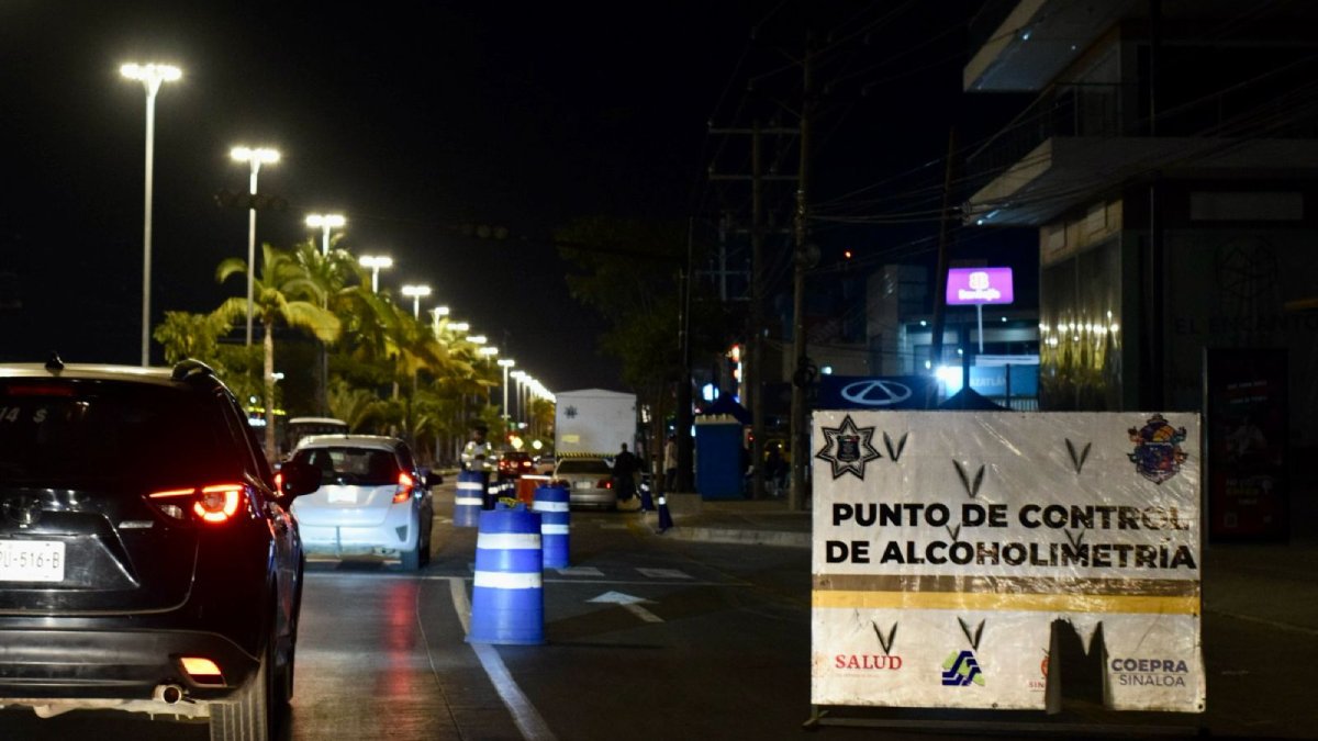 Sancionan a 68 conductores por dar positivo en alcoholemia durante operativos en el Carnaval de Mazatlán