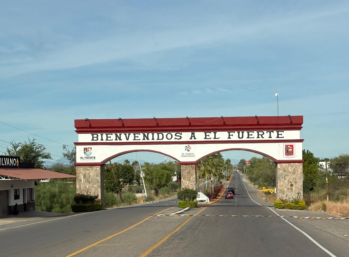 “El Fuerte está tranquilo, armados usaron Chinobampo como camino de paso a Choix”: Alcalde