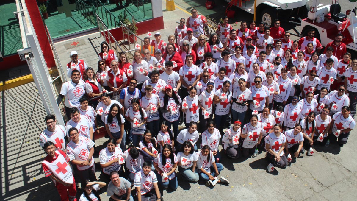 Mazatlán arranca la Colecta 2025 de Cruz Roja con un desfile lleno de solidaridad