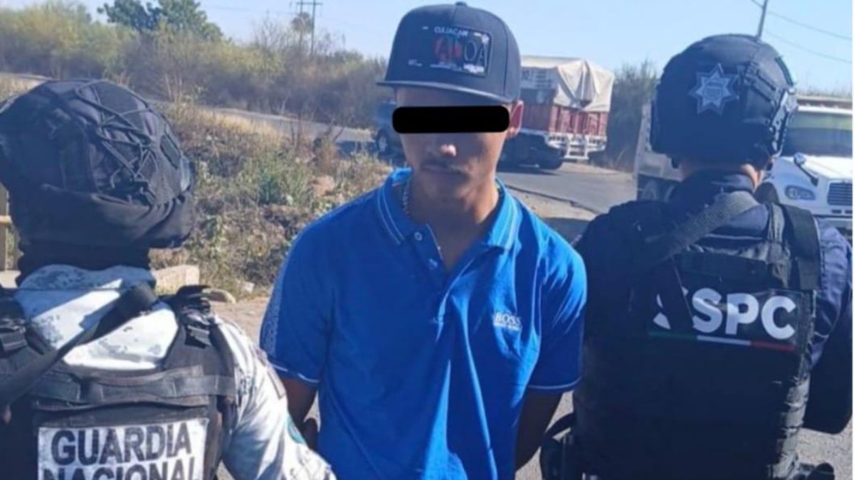 ¡Lo detuvieron infraganti! En operativo por el canal 7, en Culiacán, aseguran a presunto robacarros