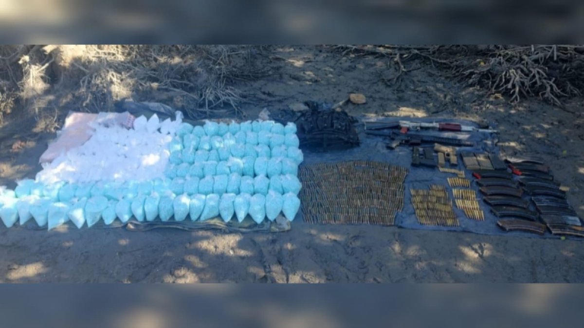 AK-47, AR-15, pistolas y una maleta con 177 bolsas con fentanilo y cristal, hallan en Las Aguamitas, Navolato