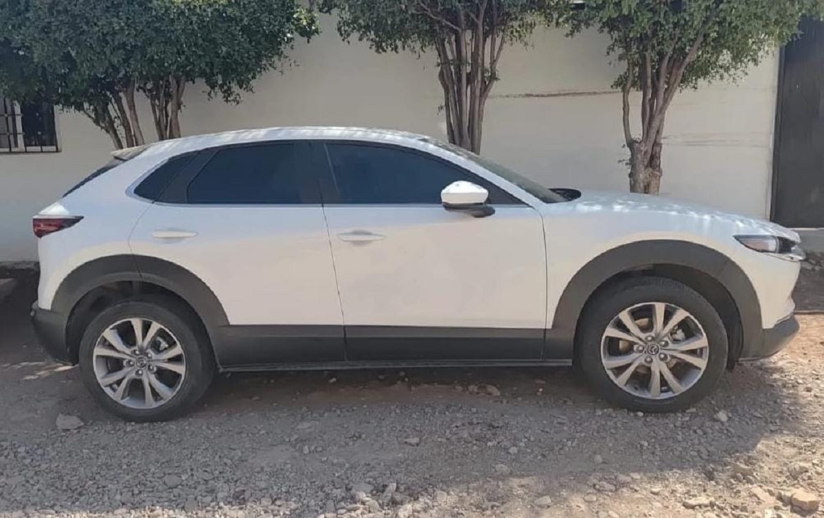 ¡Era un vehículo de lujo! Recuperan camioneta robada en Culiacán