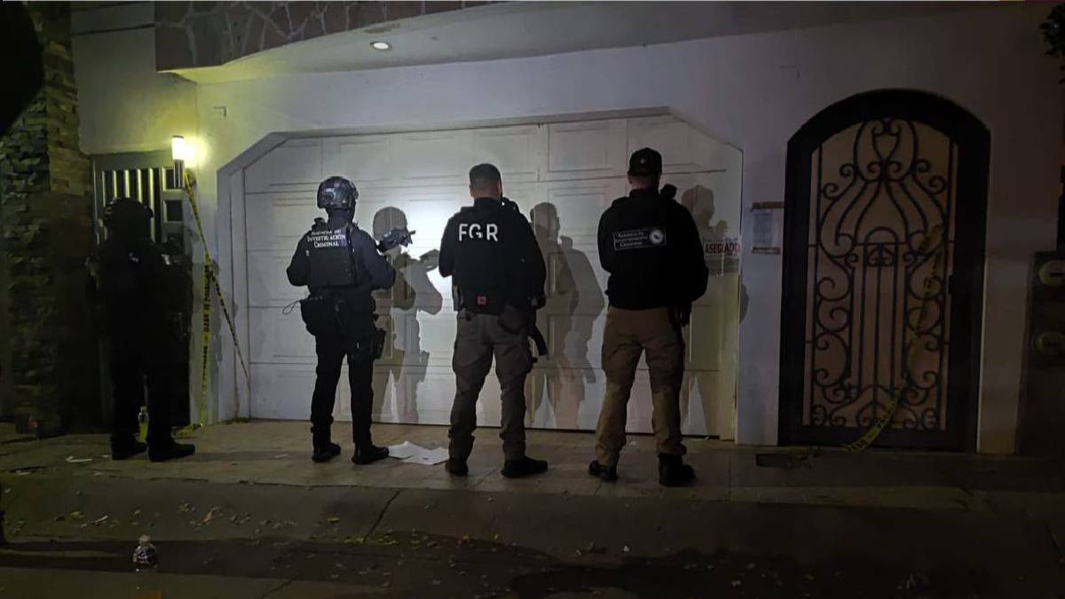 Drogas, dos vehículos y armas lo encontrado en cateo de casa en Villa Bonita, Culiacán