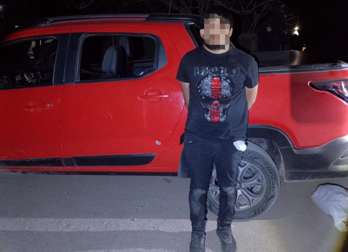 En La Guamuchilera, detiene a civil armado con camioneta robada