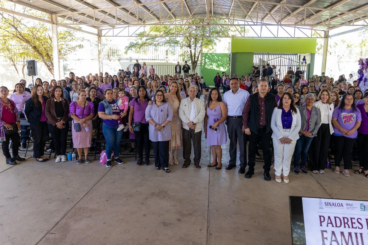 Cobaes inaugura el Centro Creativo de Aprendizaje en el Plantel 24; anuncia construcción de un auditorio