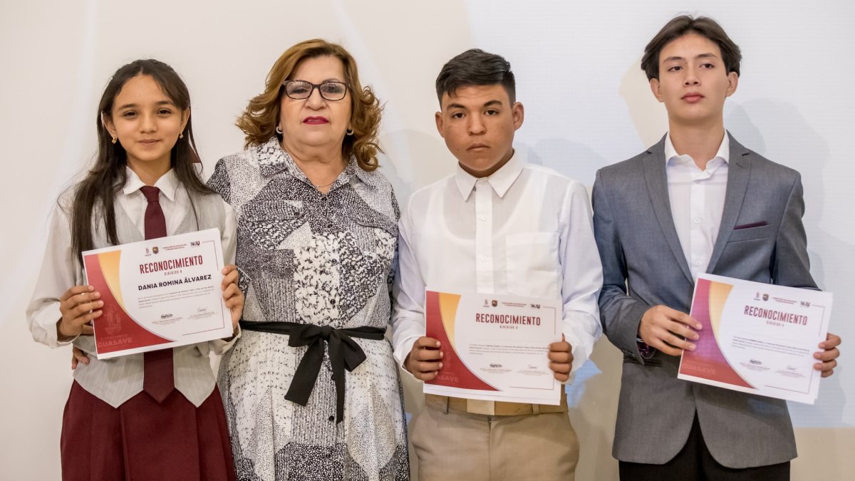 Sebastián Cota Olivas, se llevó el Concurso de Oratoria “Vida y Obra de Don Benito Pablo Juárez García”