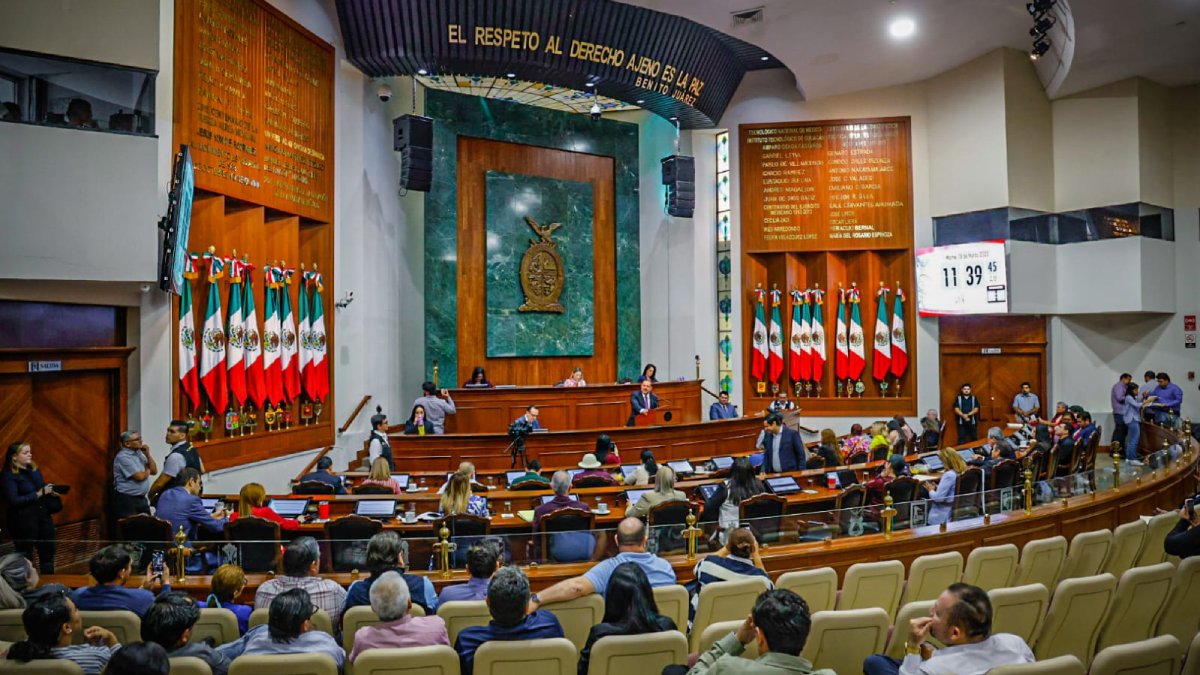 Diputados de Sinaloa dan vía libre a cobros por torres de más de 20 pisos en Mazatlán