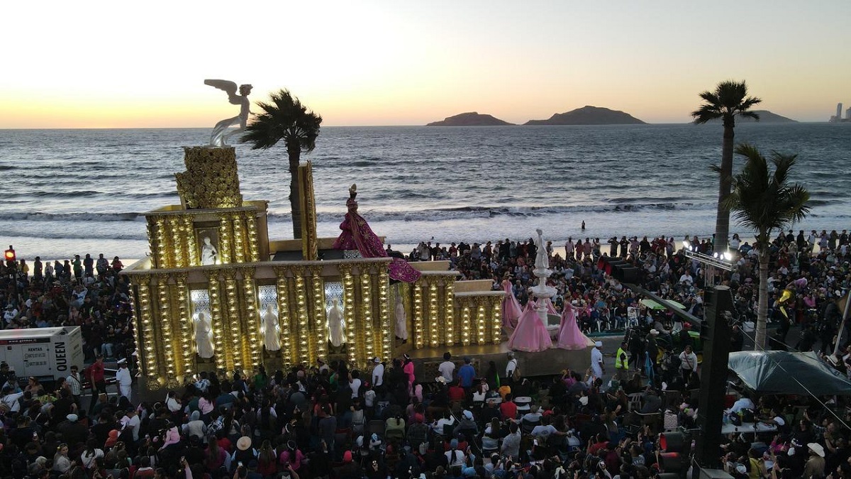 ¡No te lo puedes perder! Es hoy, este domingo el primer gran desfile del Carnaval Internacional de Mazatlán