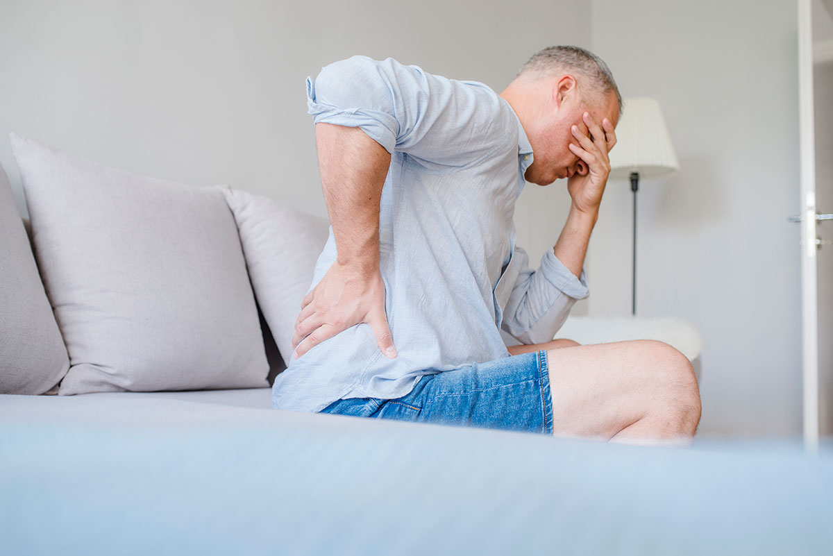 ¿Padeces de dolor lumbar? 7 técnicas naturales para calmarlo
