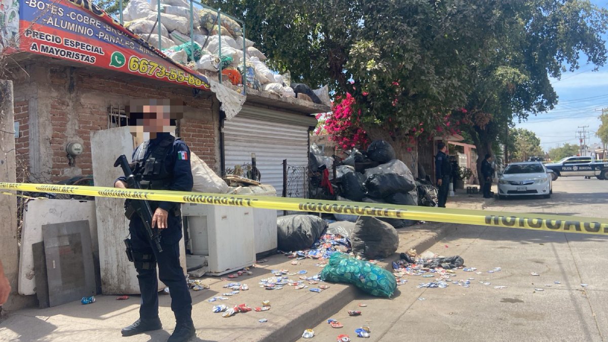 Frente a un negocio de fierro viejo, ejecutan a un hombre en la colonia Toledo Corro en Culiacán