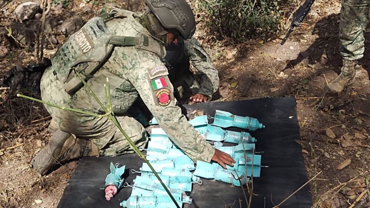 Ejército destruye 24 artefactos explosivos en Escuinapa