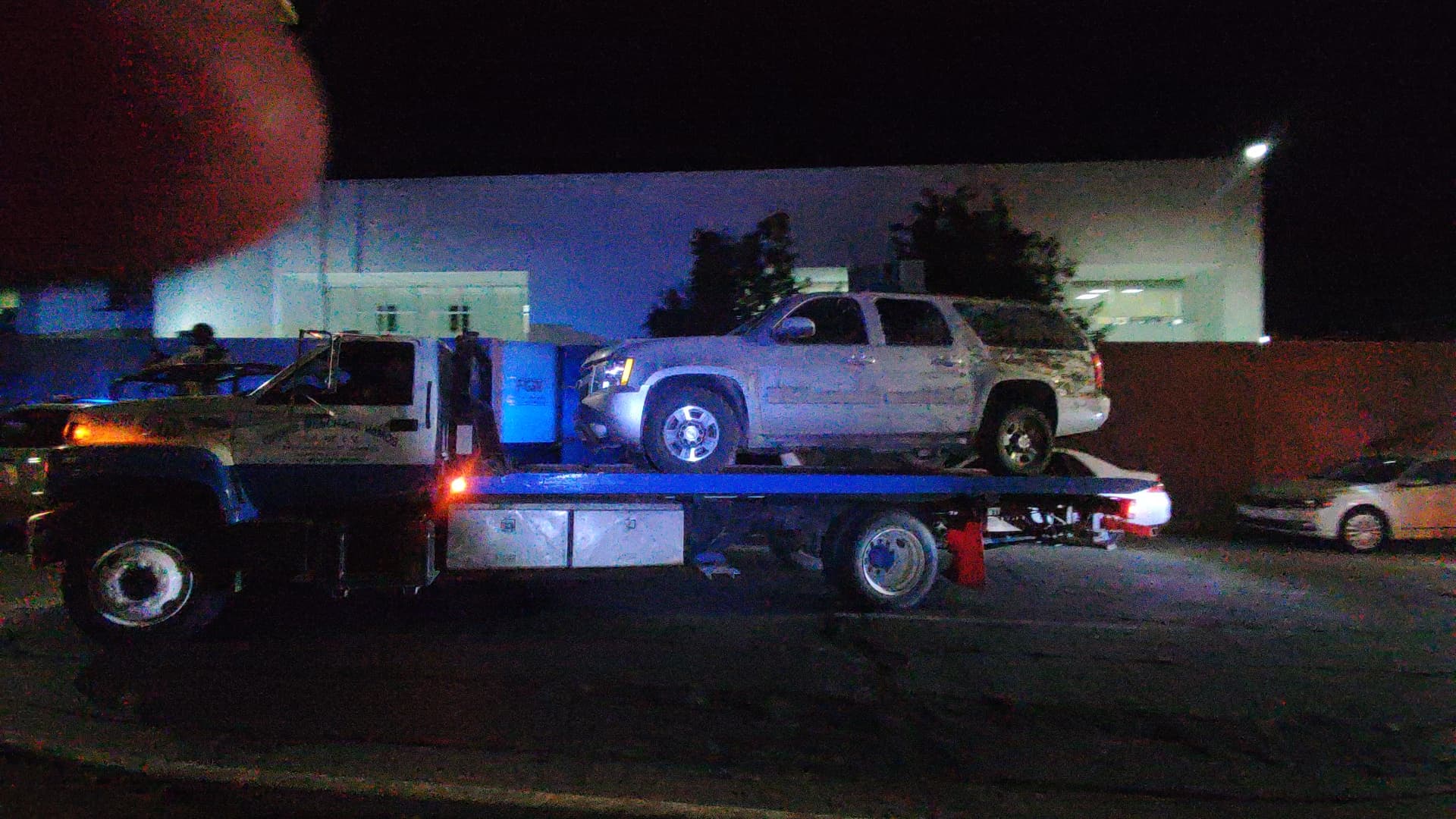FGR resguarda las tres camionetas decomisadas por elementos del Ejército Mexicano y GN en Choix