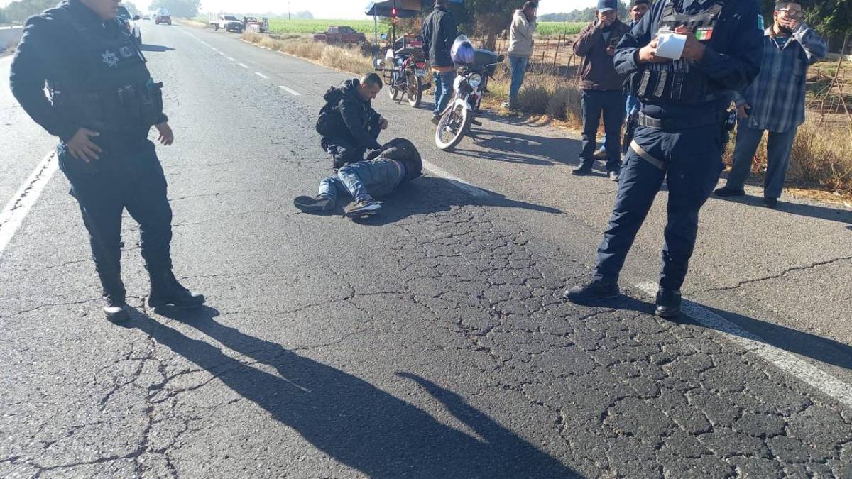 Un hombre es encontrado tirado y lesionado sobre la México 15, en Guasave