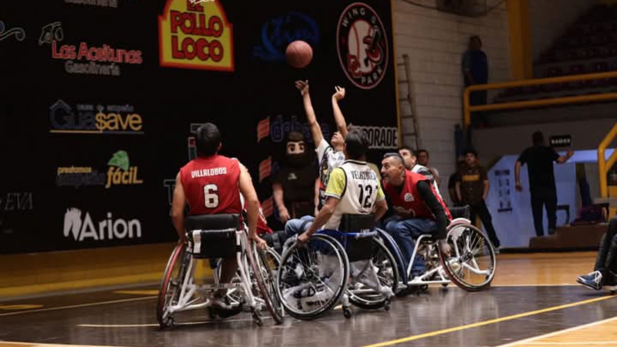 ¡La silla de ruedas no es limitante! Invita DIF Guasave a su equipo de basquet adaptado