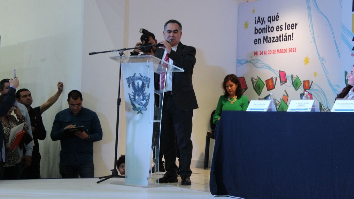 Jesús Madueña descarta campaña anticipada para elegir nuevo rector de la UAS