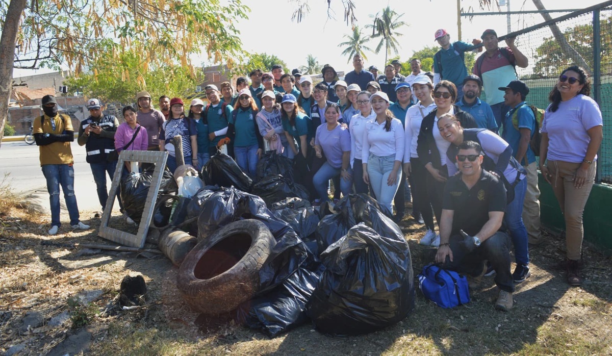 Recolectan 1.4 toneladas de basura con limpieza masiva en el Estero El Infiernillo, en Mazatlán