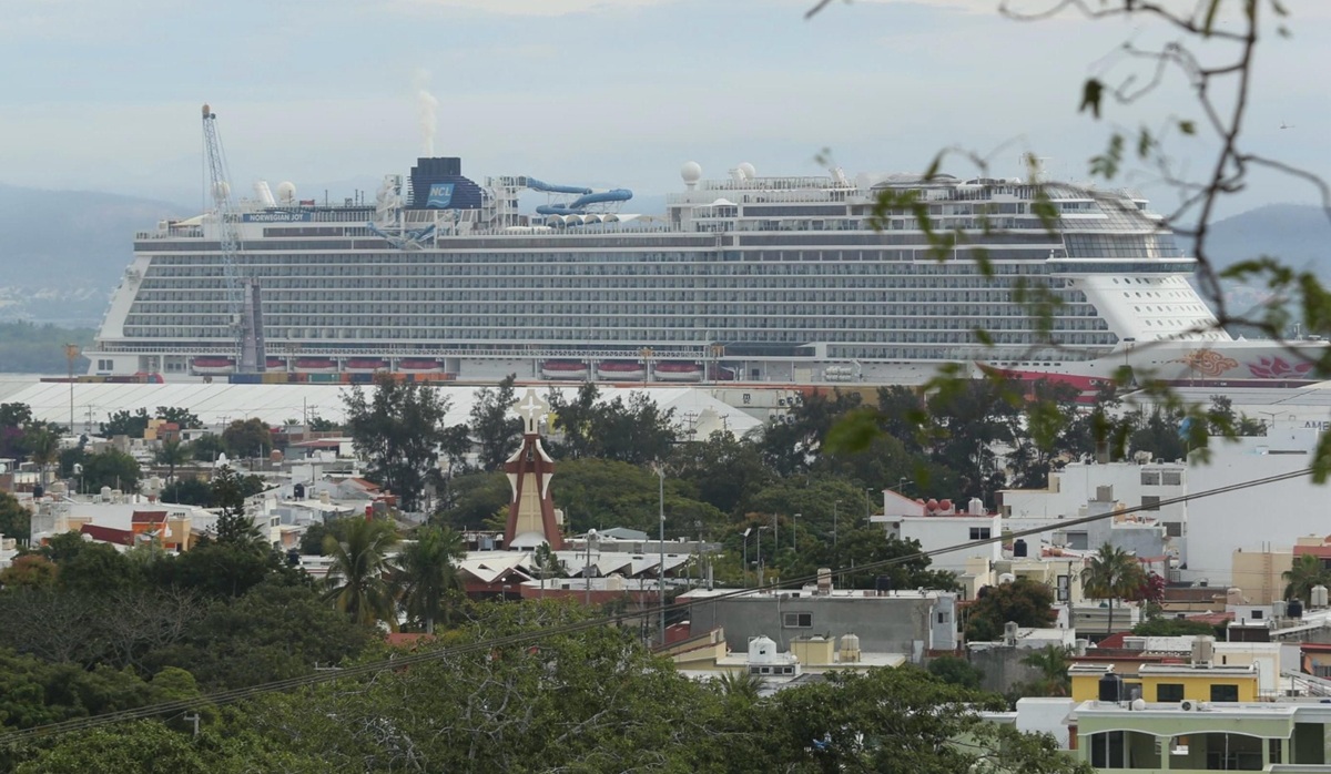 Mazatlán recibe este jueves al Norwegian Bliss y sus 4 mil 199 turistas navieros