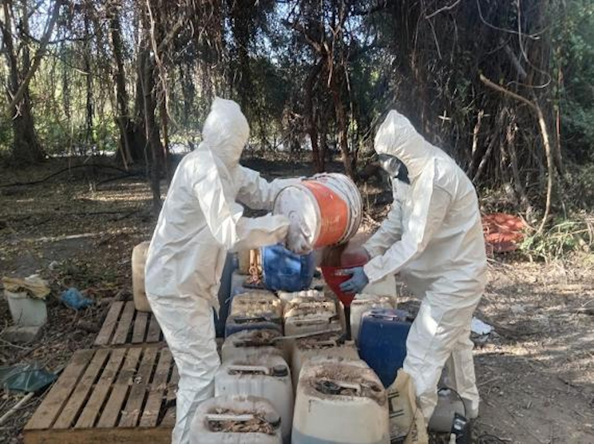 ¡Siguen los aseguramientos! 13 laboratorios clandestinos son desmantelados en Culiacán y Cosalá