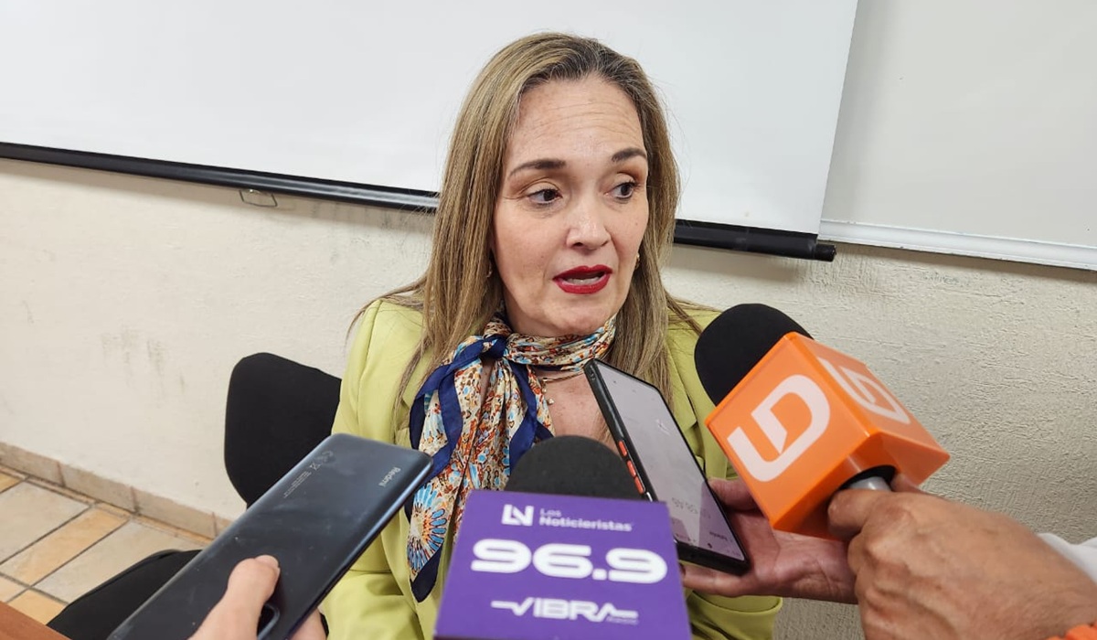 ¡Llegó 3 min tarde porque se le ponchó una llanta! Valorarán registro de cuarta aspirante a la Rectoría de la UAS