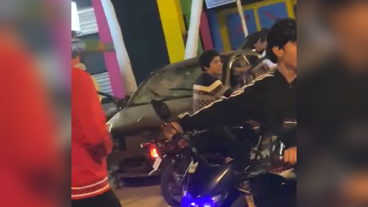 Dos hombres y una mujer, el saldo de lesionados tras trifulca entre automovilista y ‘mortalikos’ en Mazatlán
