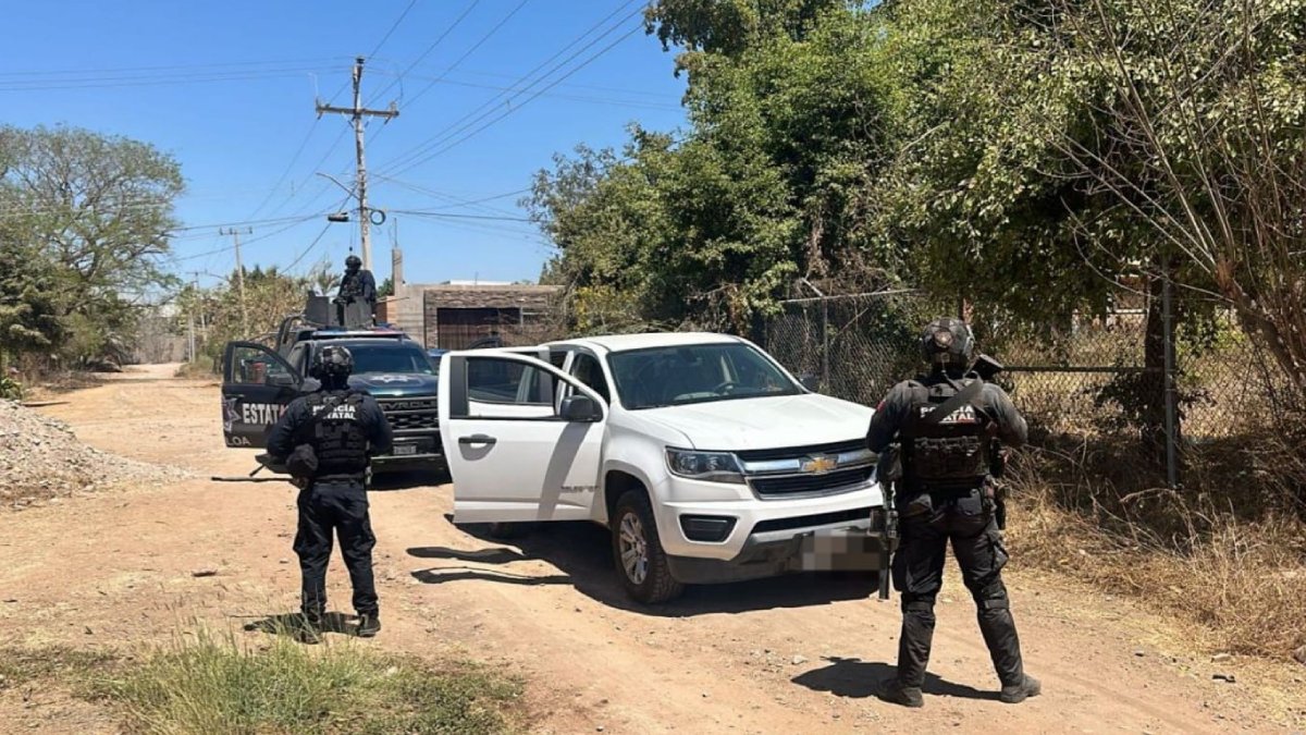 Policías estatales recuperan camioneta Chevrolet Colorado en Culiacán
