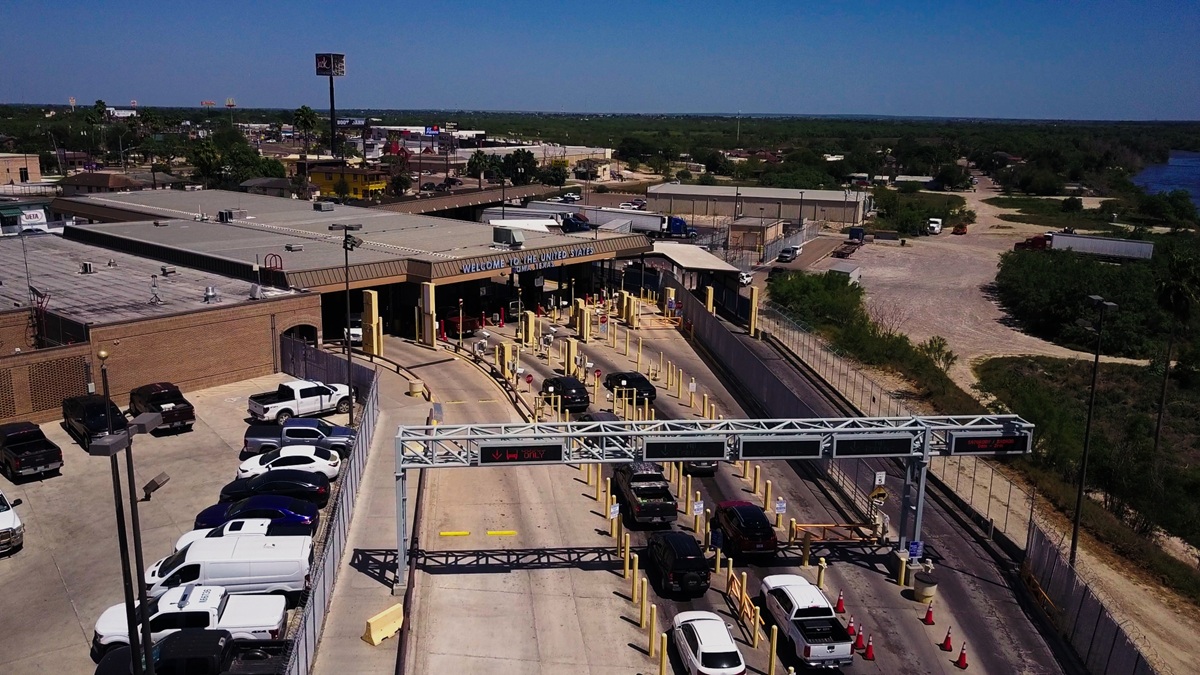 Entre mercancía diversa transportada en un tráiler, CBP intercepta cocaína con valor de 3.6 mdd