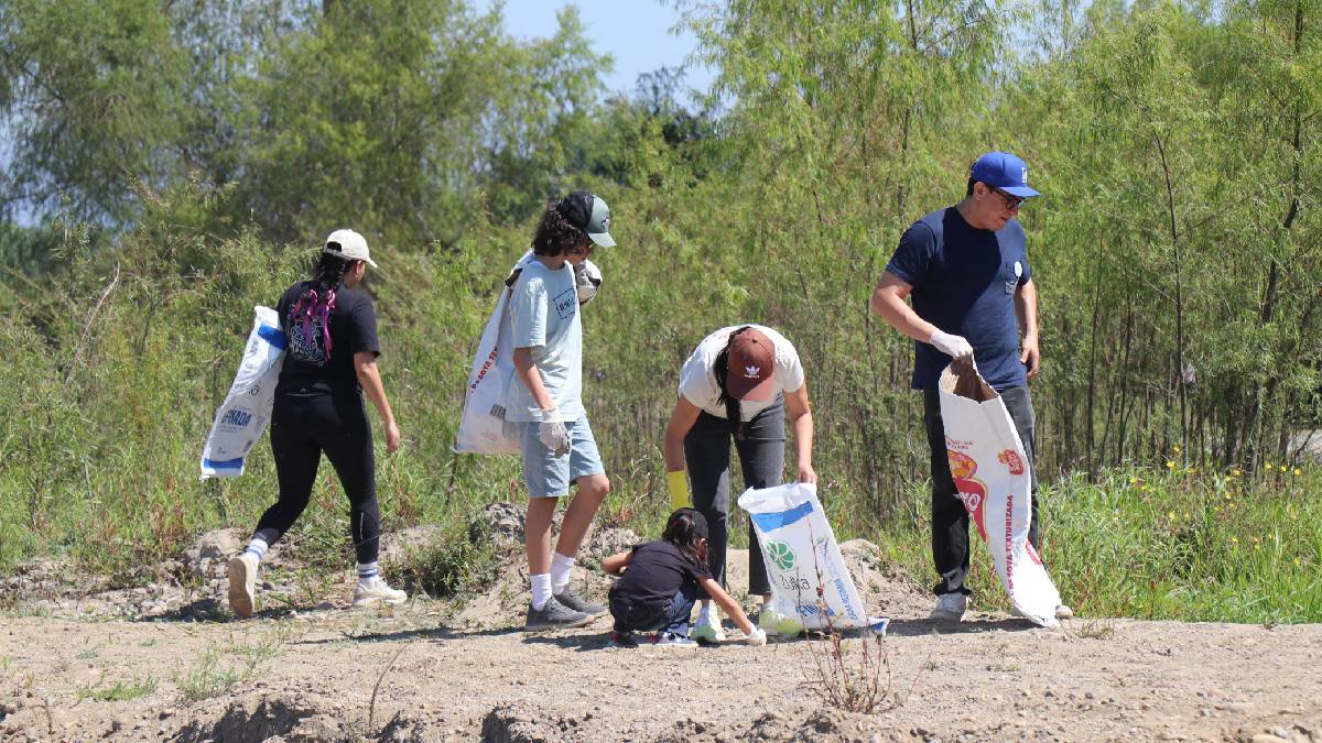 En ‘Picnic en el Río’ levantan 820 kilos de basura del río Presidio en Villa Unión; Jumapam se une a Conselva en la misión