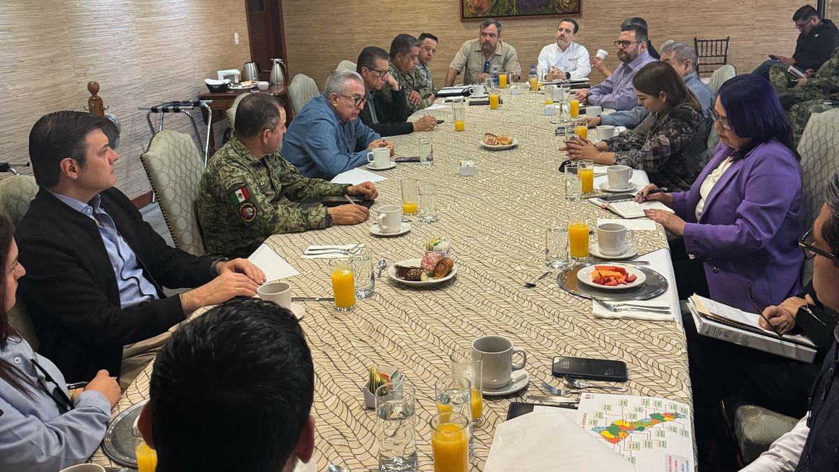 En la mesa de seguridad, acuerdan realizar limpieza en carreteras para prevenir incendios de maleza