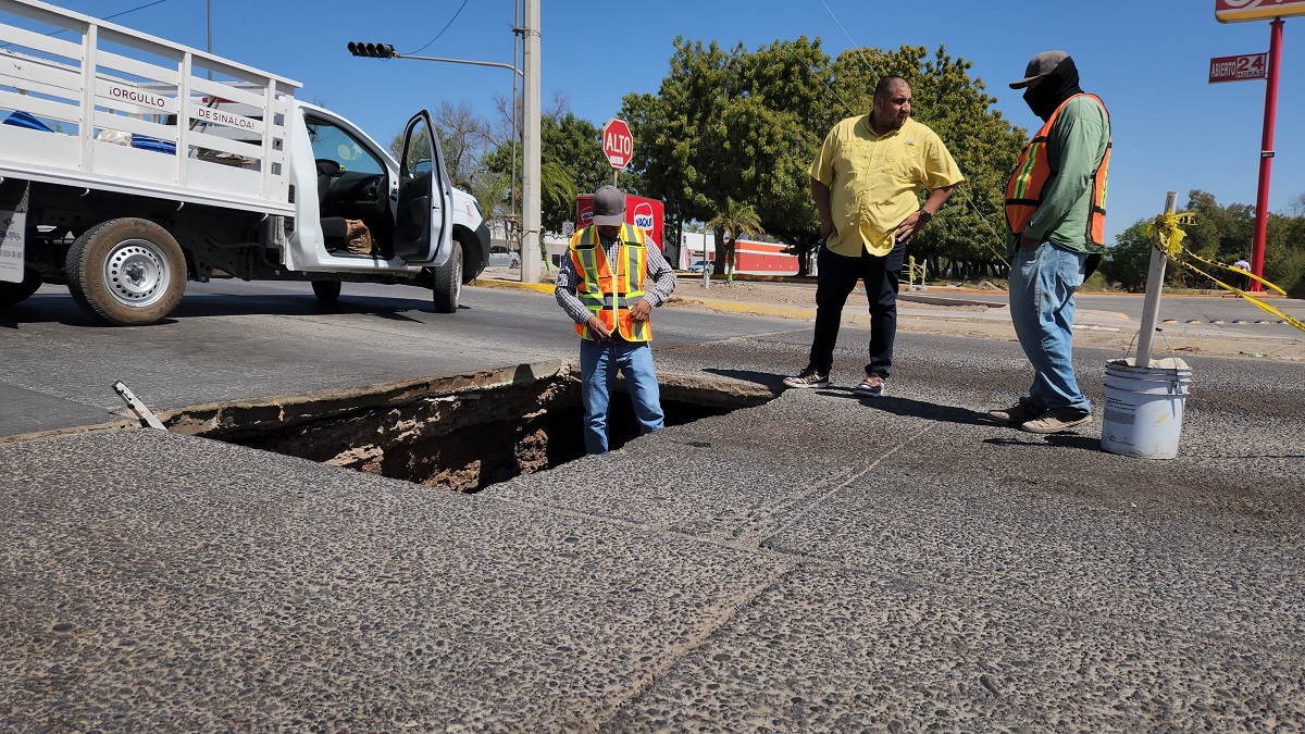 Socavón de Rosales y Pedro Anaya se generó por actos vandálicos; Común inicia reparación
