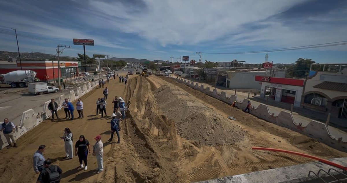 Supervisa Rocha construcción del lado vehicular de la avenida Luis Donaldo Colosio en Mazatlán