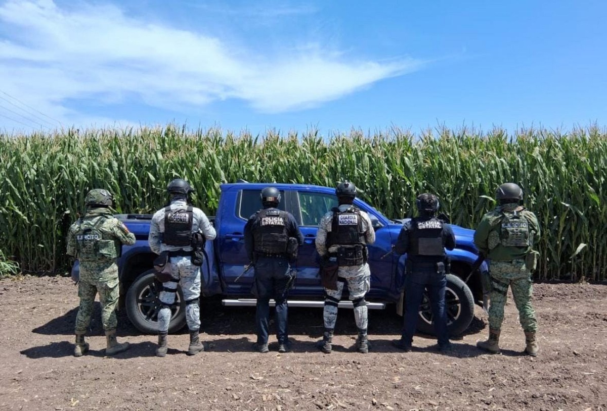 Nueva Policía Estatal de Caminos recupera Tacoma despojada en la Maxipista Culiacán-Mazatlán