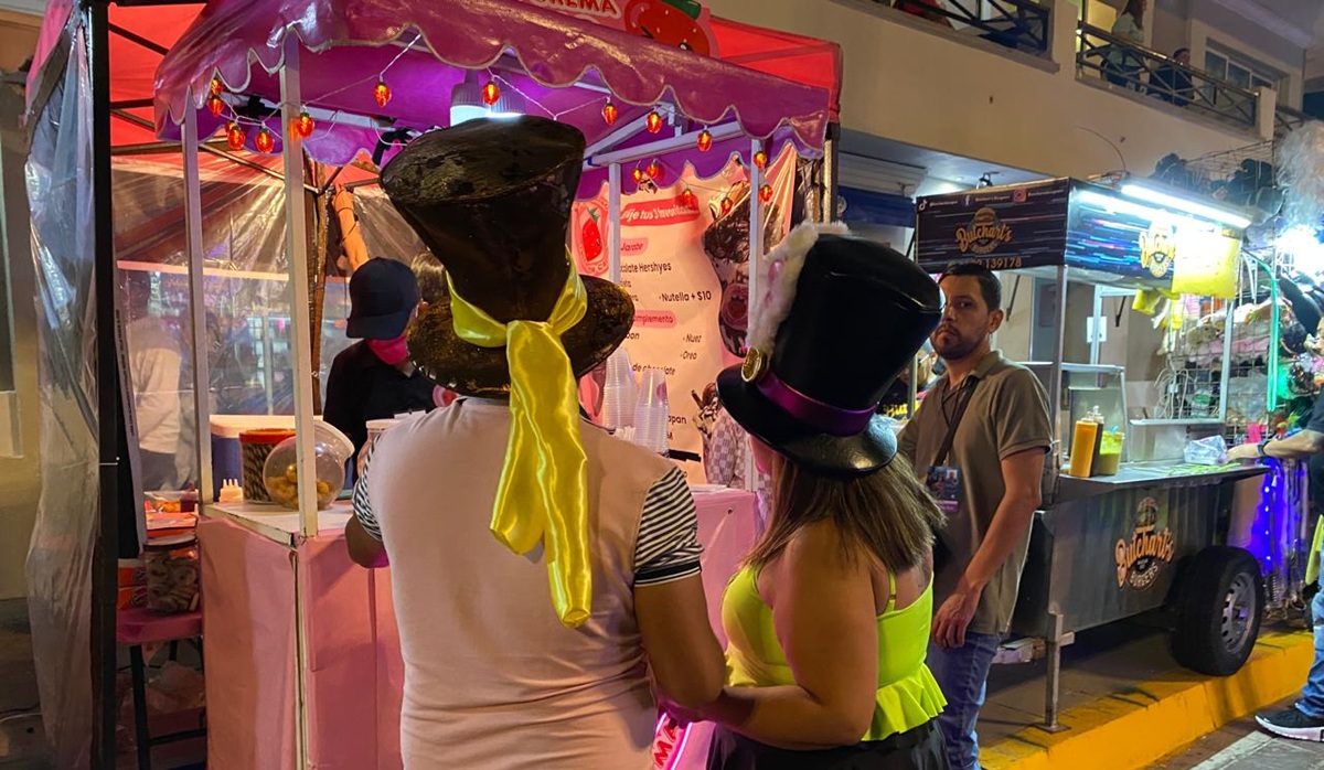 Vendedores foráneos reportan extorsión de Policía de Mazatlán y Oficialía Mayor en Carnaval