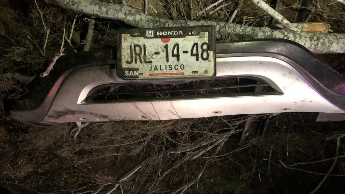 Volcadura con salida de camino deja un hombre sin vida y dos heridos por la carretera Altata-Navolato