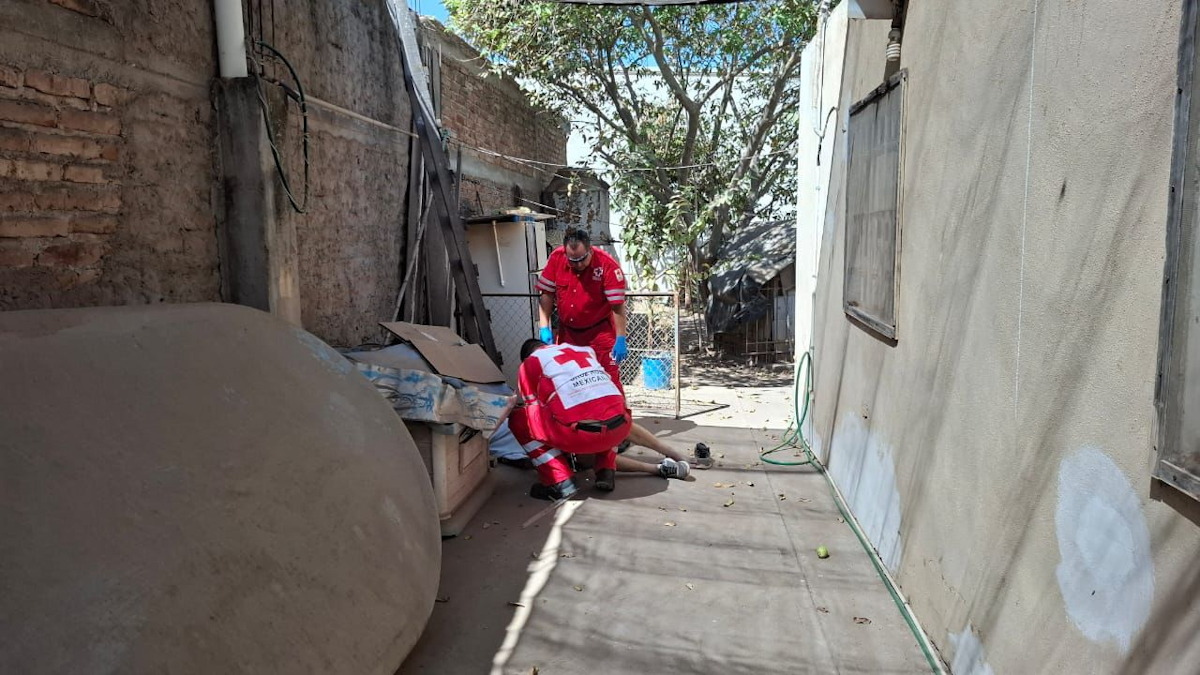 Adulto mayor murió al caer de una escalera en una vivienda de Guasave