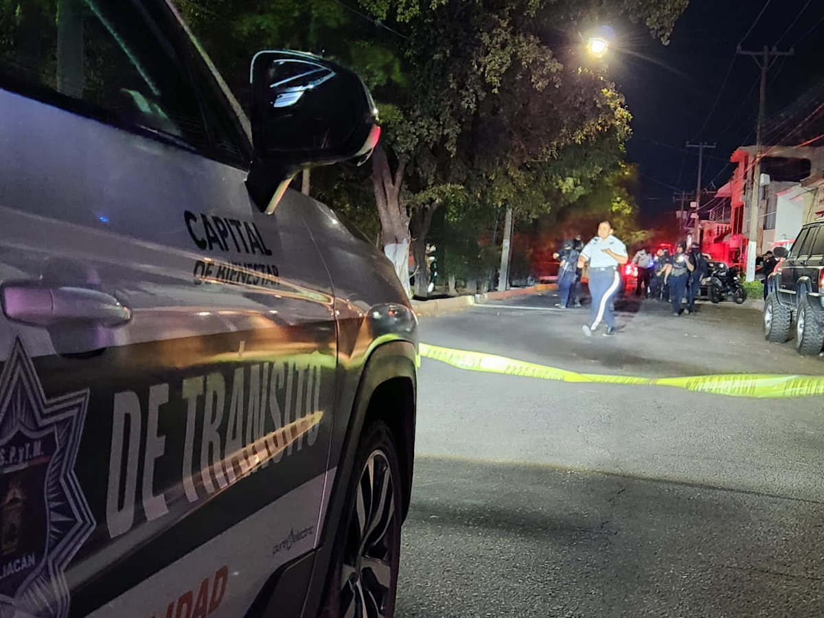 Atacan a balazos a agente de Tránsito en Cañadas, Culiacán, cuando se desplazaba en una moto de cargo