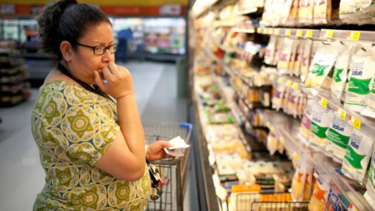 Familias estadounidenses de bajos ingresos, las más afectadas por las políticas arancelarias de Trump