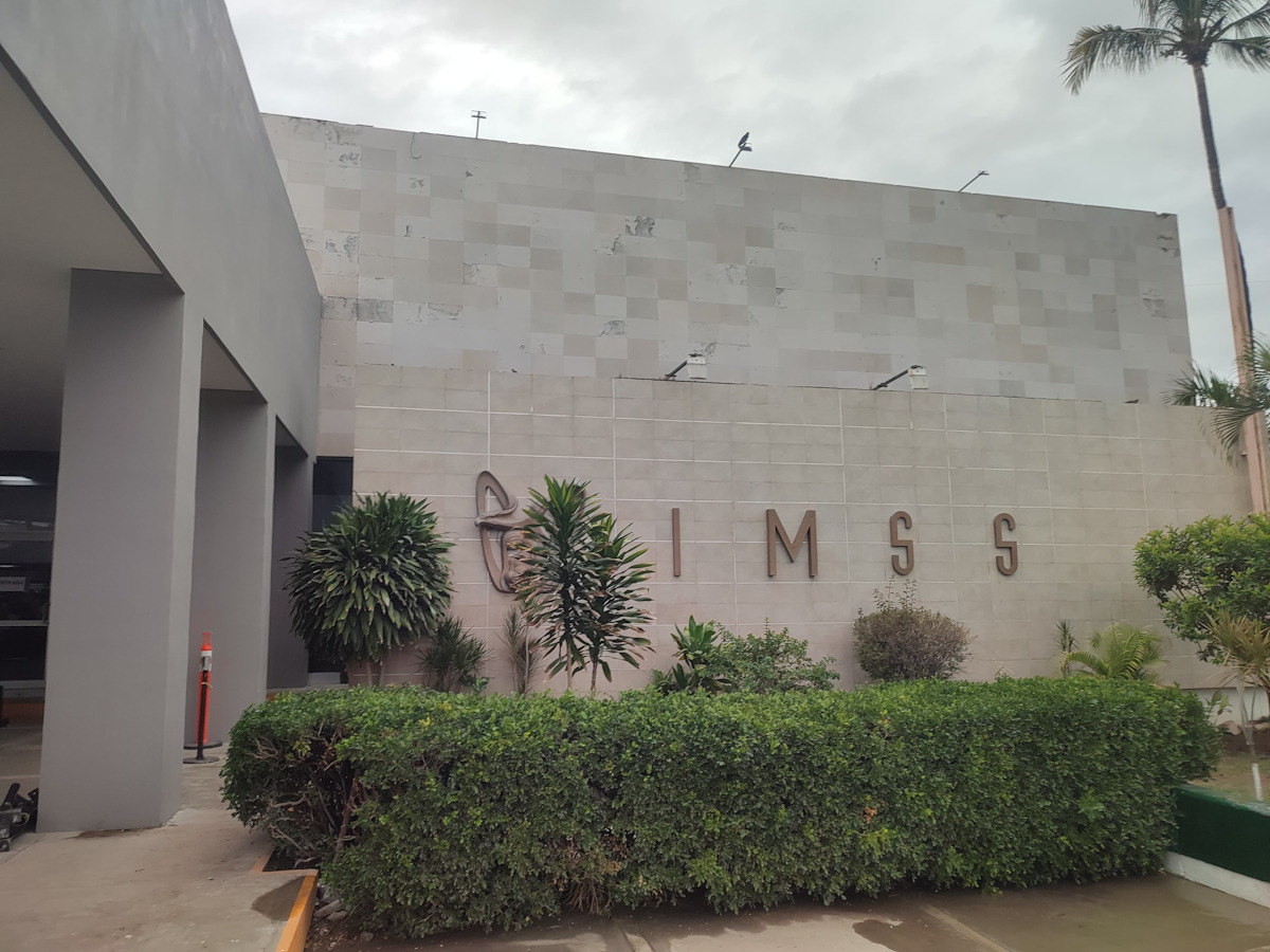 Agradece Rocha a Sheinbaum inversión en remodelación del IMSS Mazatlán