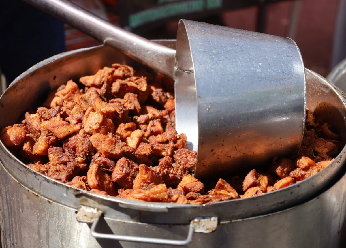 En La Palma, los chicharrones truenan… Inaugura el alcalde de Navolato la Primer Feria del Chicharrón