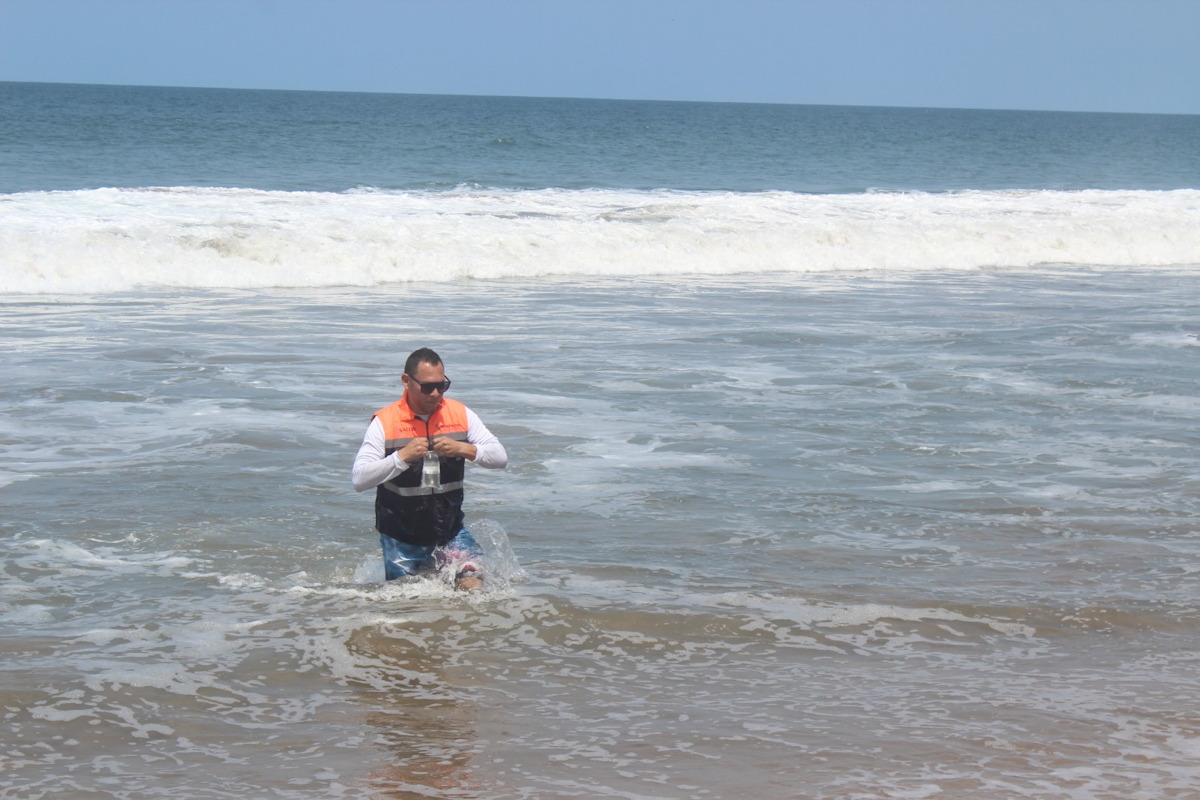 ¡Sin riesgos! En Sinaloa, las playas son aptas para disfrutar durante Semana Santa 2025