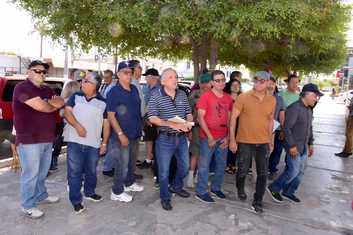 ¡Se cansaron! Trabajadores jubilados de PEMEX tomarán instalaciones en el puerto y bloquearán Los Mochis-Topo