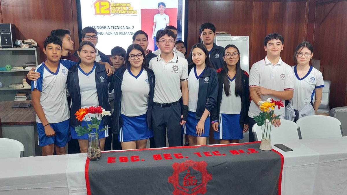 Adrián Riemann, alumno de 3 grado de la ETI 2, ganó oro en la 12ª Olimpiada Estatal de Matemáticas en Culiacán