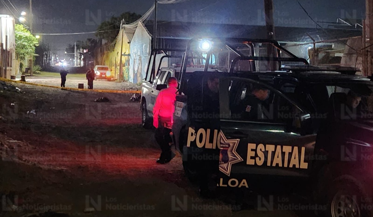 Atado de pies y cubierto a la mitad con una bolsa localizan a ejecutado en la colonia La Costera, en Culiacán