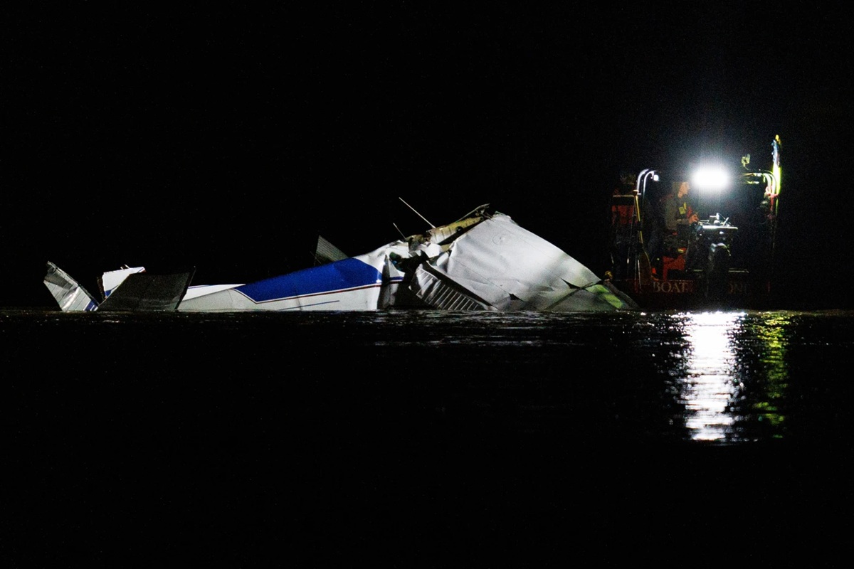 Otro accidente aéreo en EU: Avioneta Cessna se estrella en río de Nebraska; mueren 3 personas