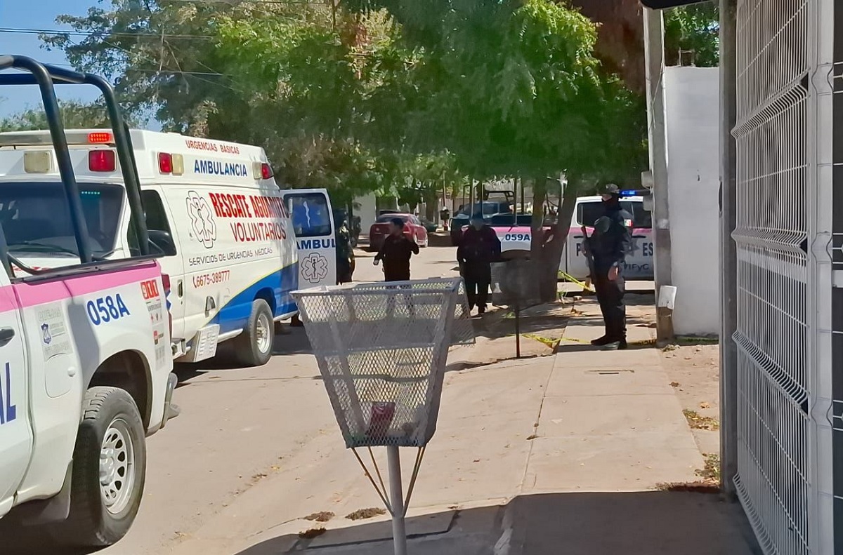 Balean a mujer dentro de su domicilio en Santa Rocío, Culiacán y es trasladada al hospital