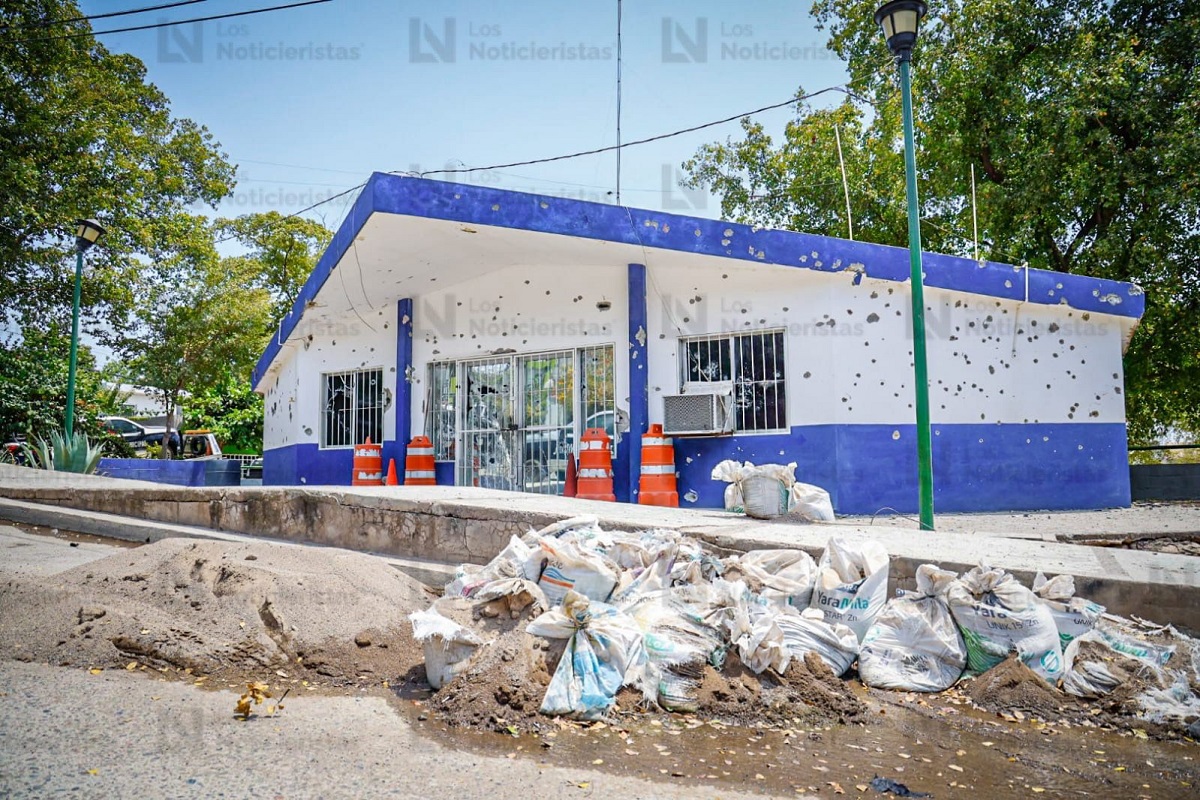 ¡Hasta que llegó a su casa sintió la herida! Son dos y no uno, los policías heridos en ataque en Culiacán