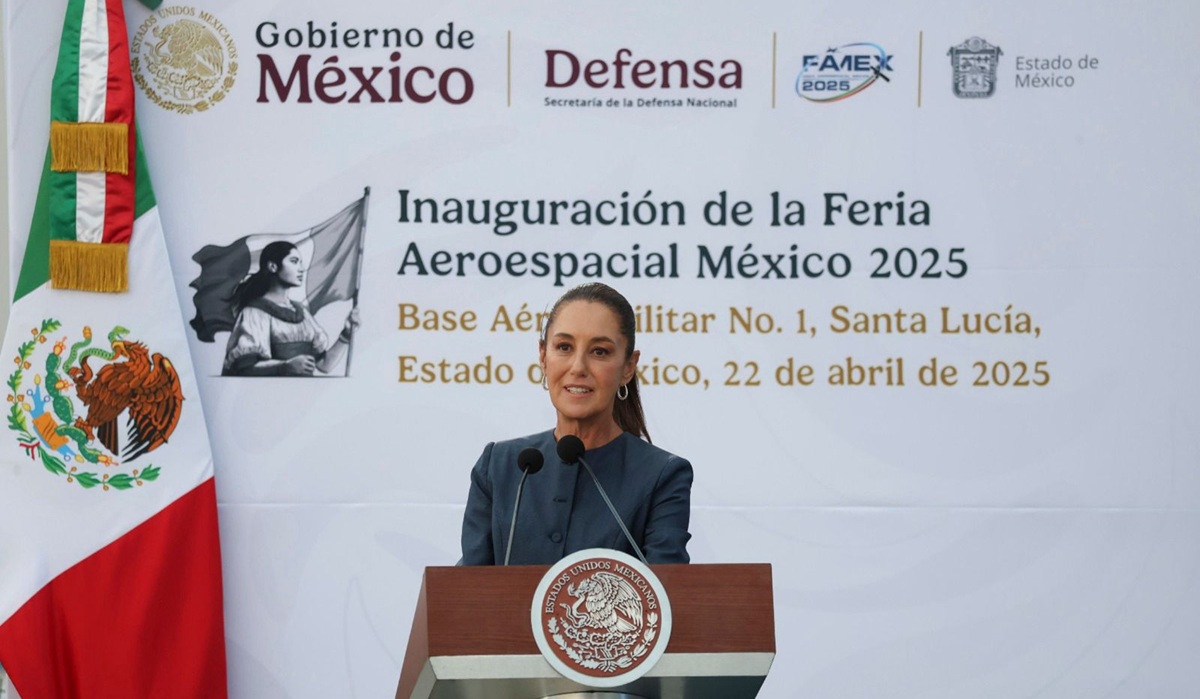 Claudia Sheinbaum inaugura Feria Aeroespacial México 2025
