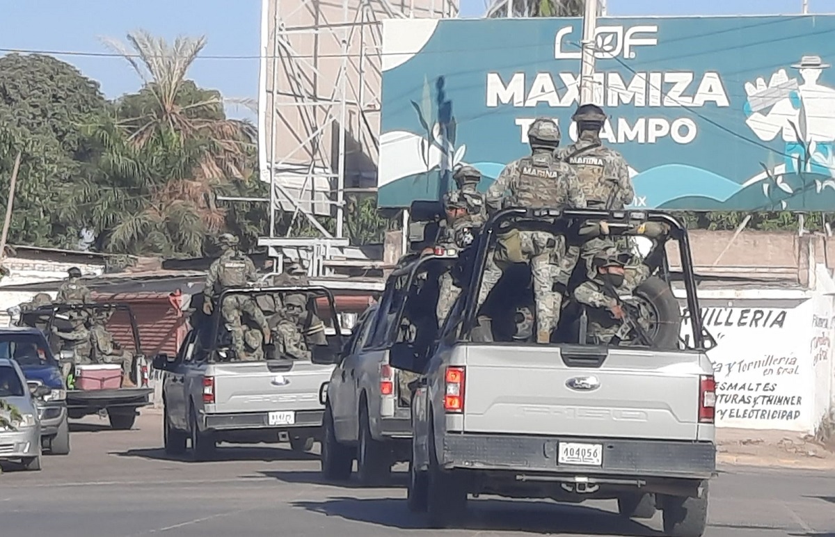 Convoy de La Marina recorre colonias y comunidades en Guasave