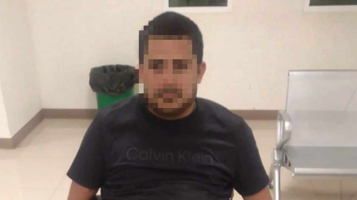¡Traía un arma, municiones y droga! Detienen a civil en la colonia Miguel Hidalgo, Culiacán